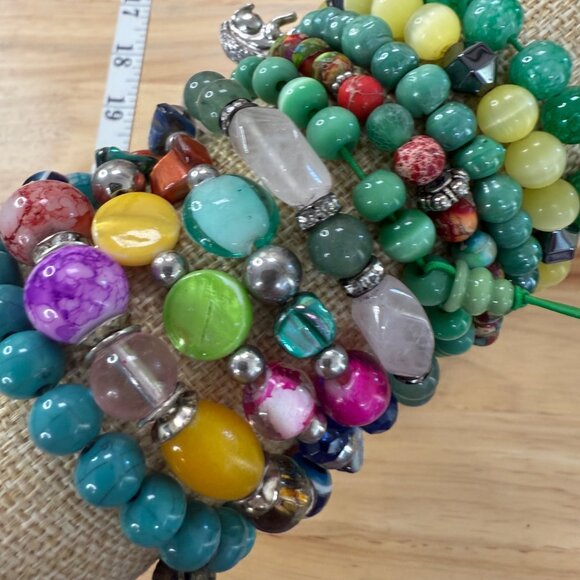 Stretch Bracelet Stack 10 Green Mixed Beads Glass Stone Shell Plastic Wearable - Picture 3 of 10